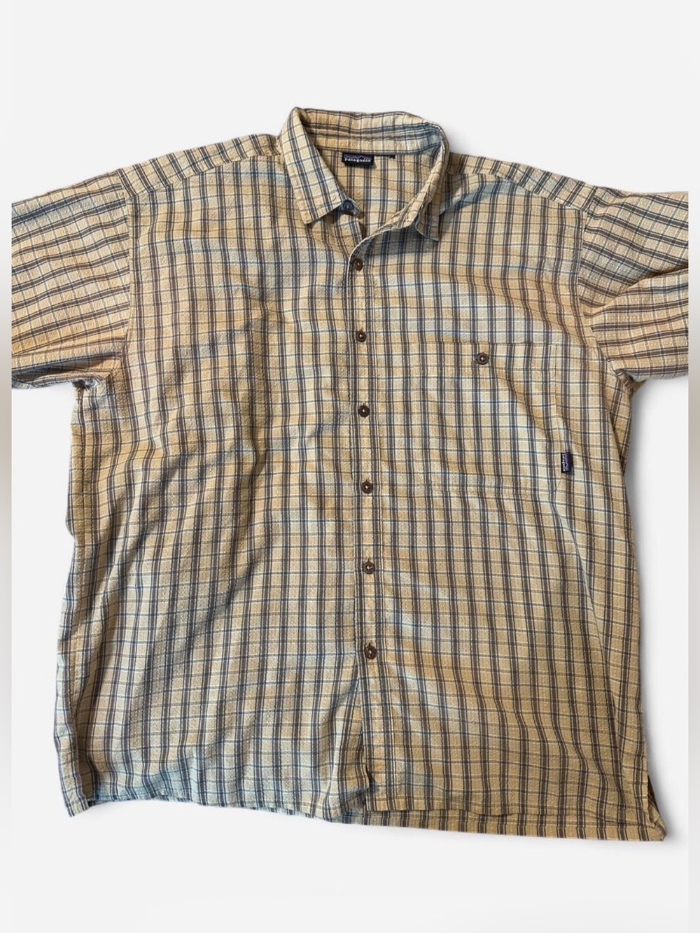 Patagonia Men's Short-Sleeve Plaid Button-Down in Beige, Brown & Blue | XL